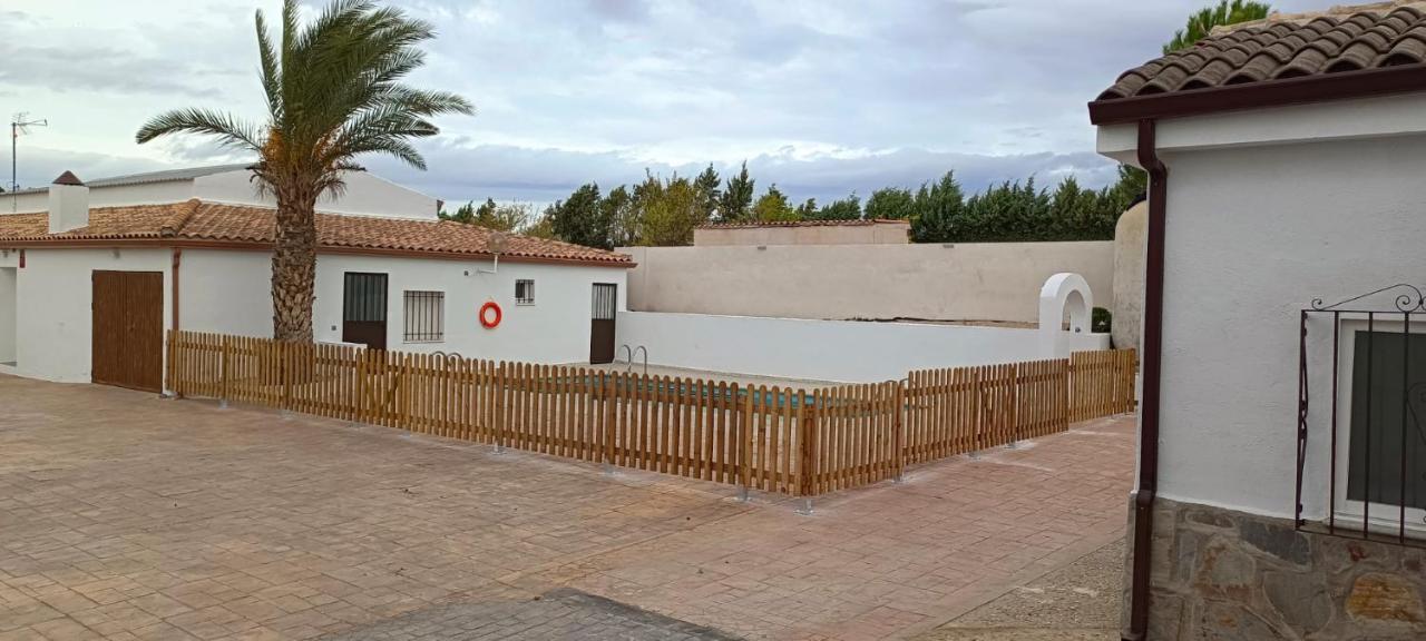 Villa Las Tres Hermanas Albarreal De Tajo By Toledo Ap Экстерьер фото